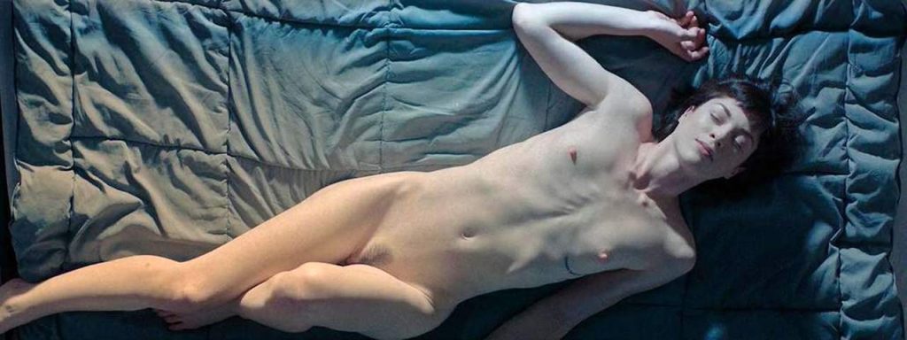 Gambar Nude Stoya
