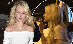 Lottie Moss enjoys cigarette at Malaga airport | Daily Mail Online
