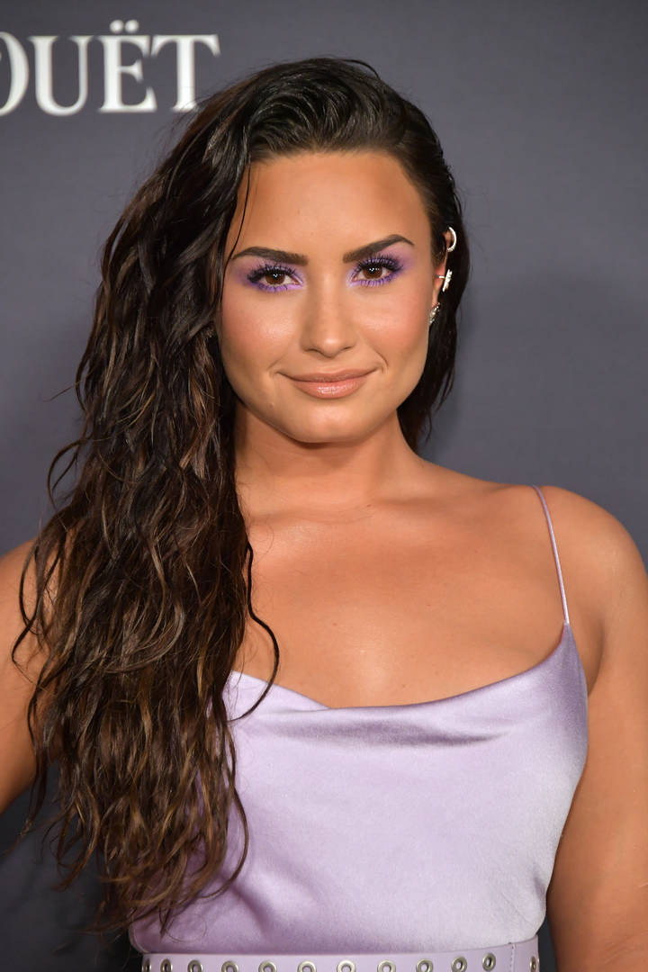 Demi Lovato Nude Photos Leak Online After Snapchat Hack