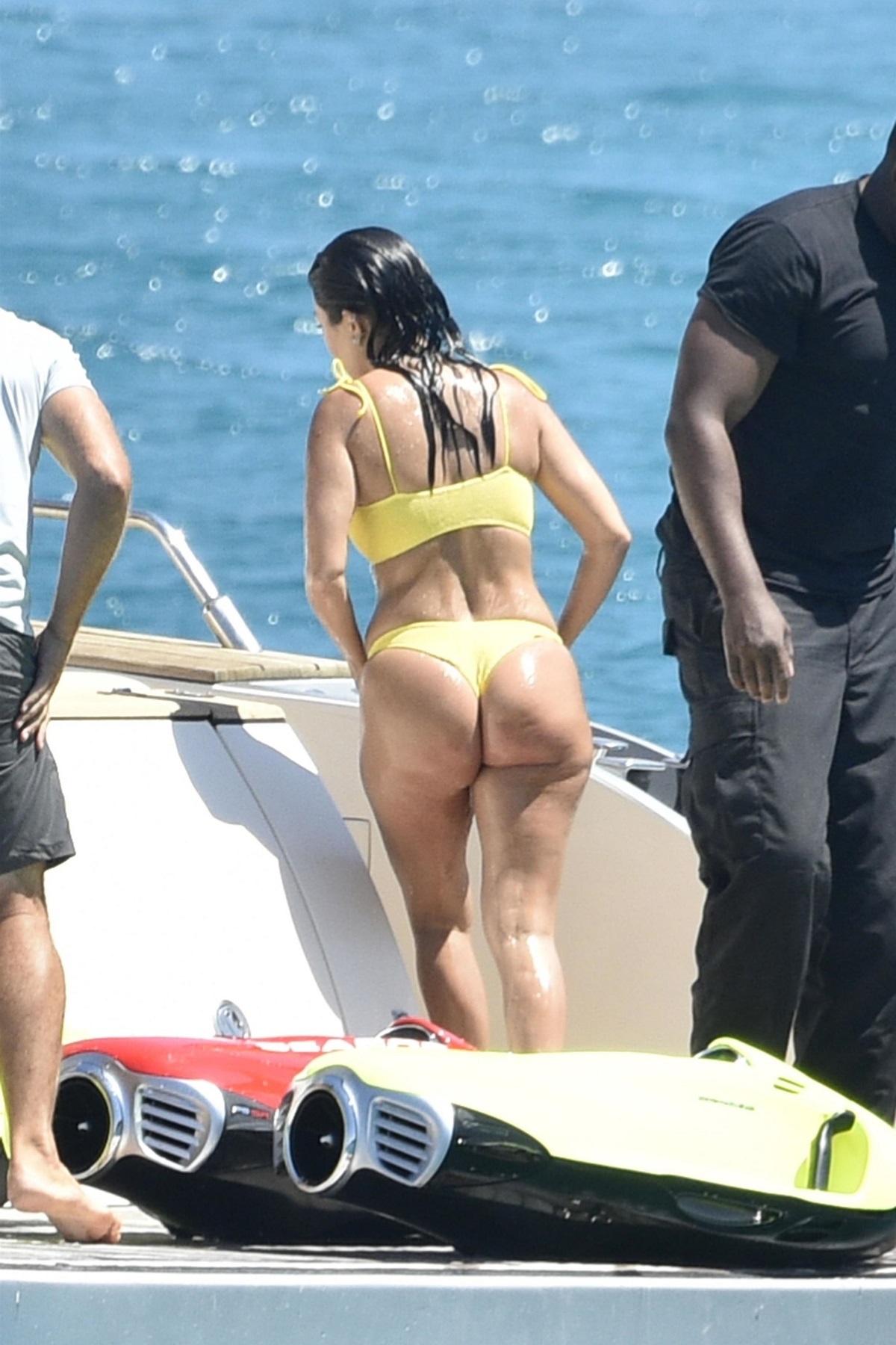 Kourtney Kardashian Big Booty on a Yacht in Corsica - SAWFIRST