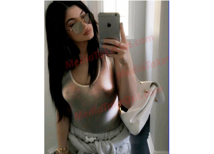 Kylie Jenner puts her nipples on display on Snapchat | Theinfong