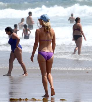 Ali Larter Bikini Pics in Malibu - KAYUTY