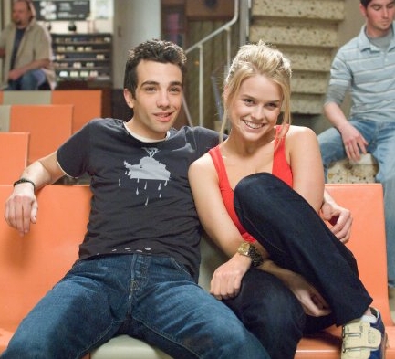 shes-out-of-my-league-jay-baruchel-alice-eve