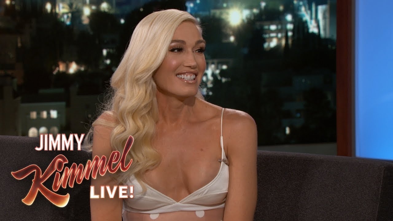 Gwen Stefani Doesn't Know What to Get Blake Shelton for Christmas