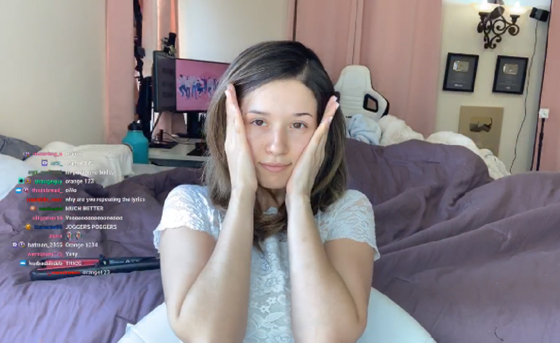 Female Gamers Defend Twitch Star Pokimane After Sexist ...