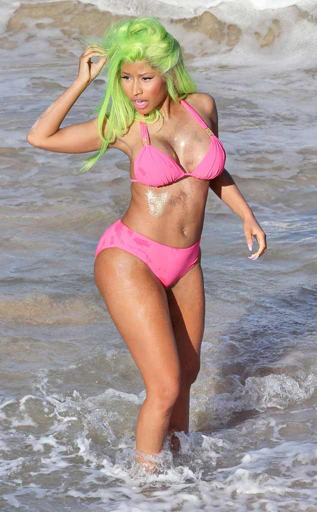 Nicki Minaj from Promis im Bikini | E! News