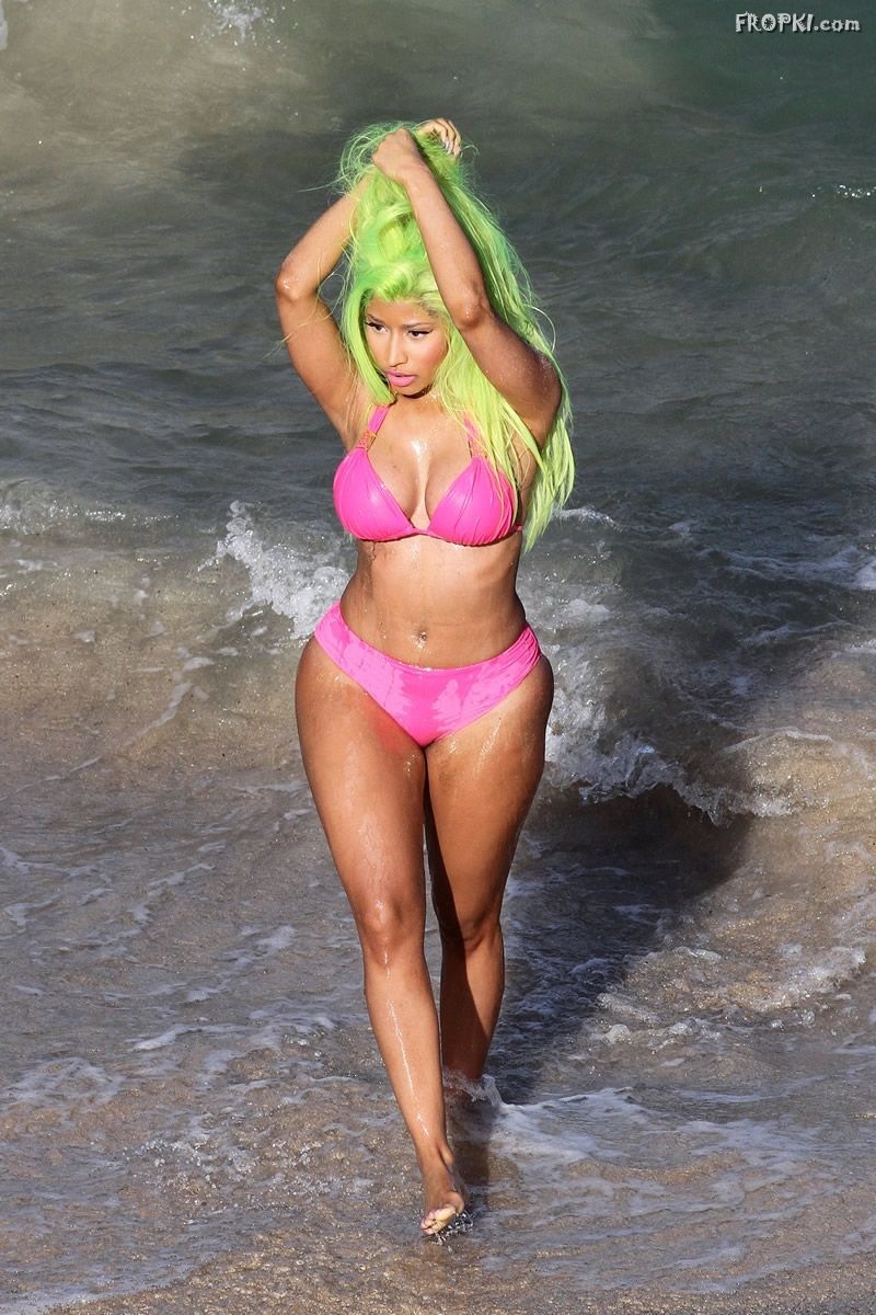 Nicki Minaj Bikini Photo Shared By Cullin711 | Fans Share Images