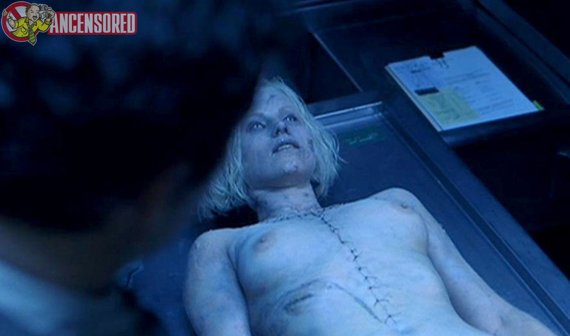 Naked Catherine Sutherland in The Cell u003c ANCENSORED