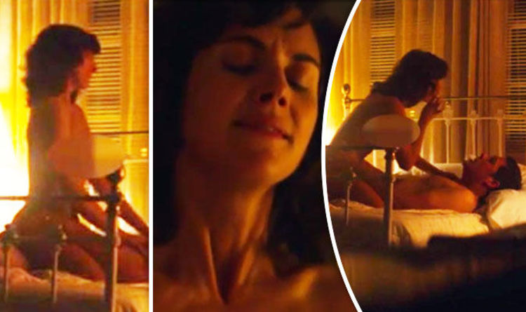 GLOW season 1: Alison Brie strips NAKED for raunchy sex ...