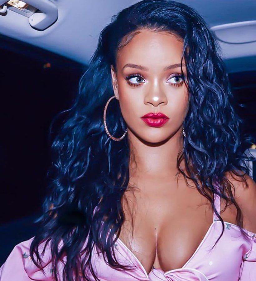 Boobs - posted in the Rihanna community
