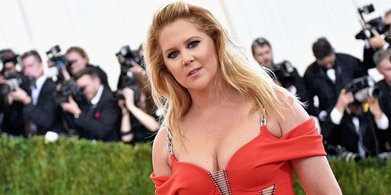 Loud And Proud! Amy Schumer's Most Naked Instagram Moments