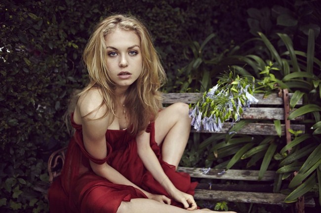 Penelope Mitchell Photos | Sexy Near-Nude Pictures, GIFs