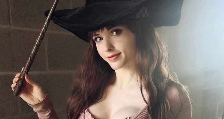 Report: Twitch Bans Amouranth For Nudity - Bounding Into Comics