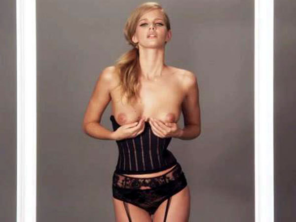 Reader Finds Kate Beckinsale Topless Mira Sorvino Topless ...