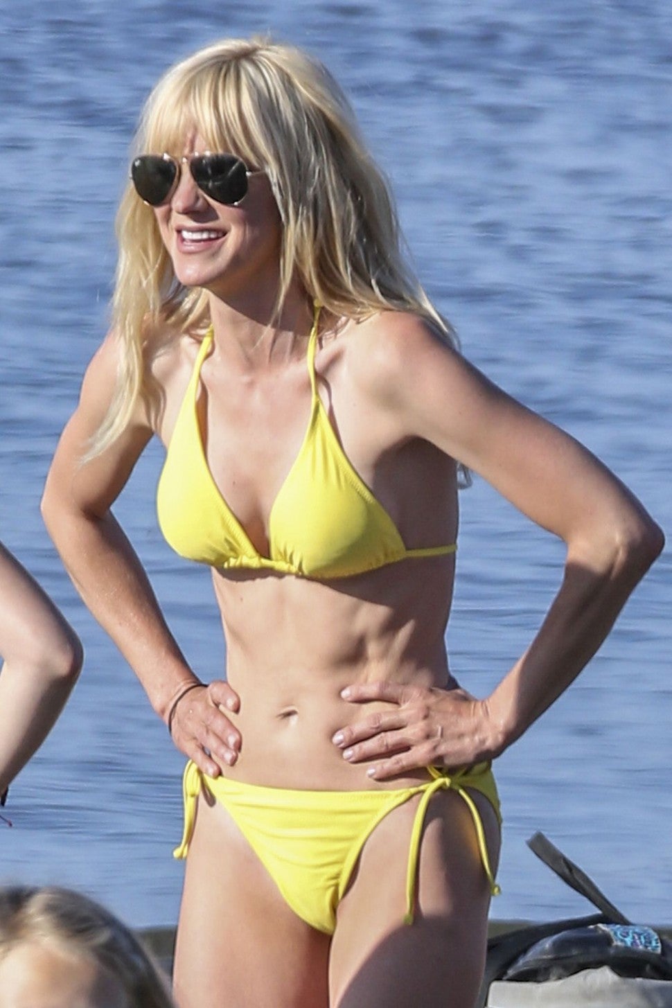 Anna Faris Shows Off Her Fit Figure in Tiny Yellow Bikini on ...