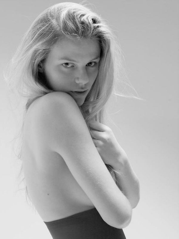 Brooklyn Decker is topless for all to see | | Your Daily Girl