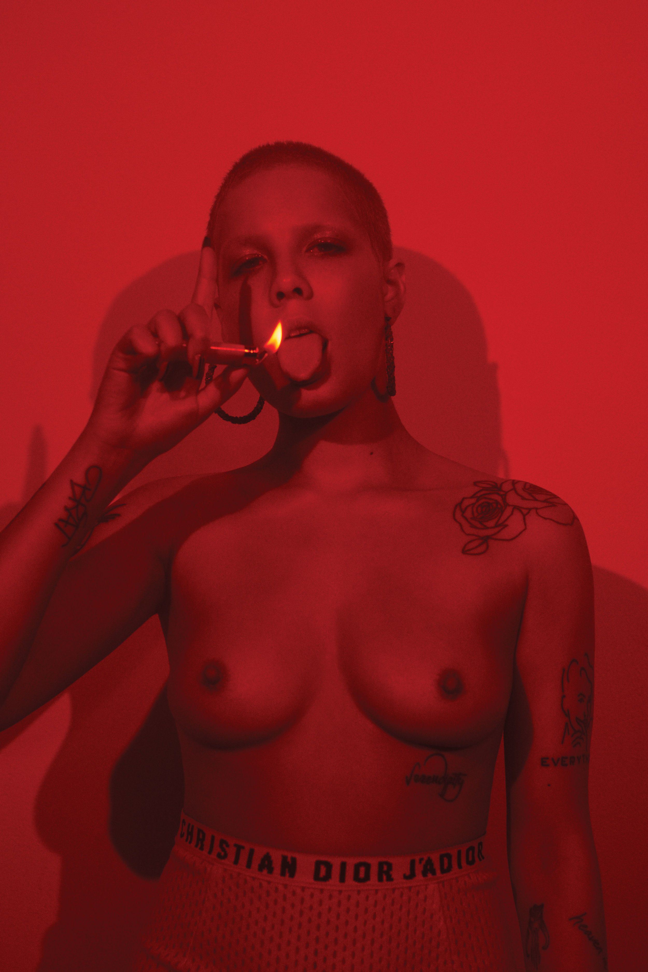 Halsey Topless â€“ The Fappening Leaked Photos 2015-2020