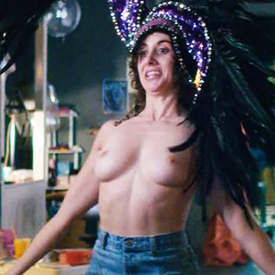 Alison Brie Topless Scene from 'GLOW' - Scandal Planet.