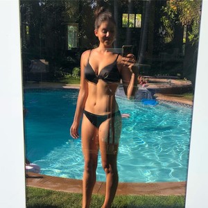 Kira Kosarin - Bikini selfies 7th June 2018 - SocialDAB