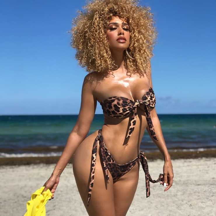 49 Hot Pictures of Aisha Thalia Will Motivate You To Win Her ...