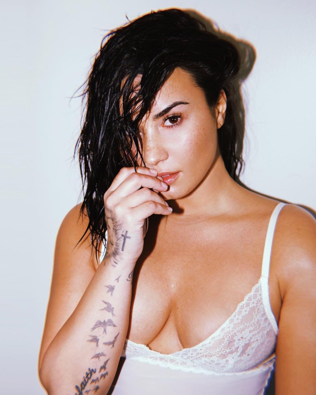 Demi Lovato Nude Photos and Videos | #TheFappening