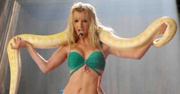 Glee's Heather Morris Nude Pics Hit Web, Apparently Leaked ...