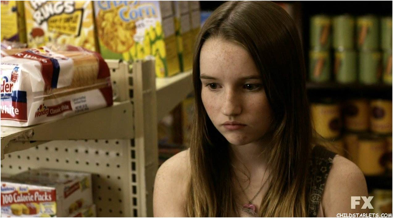 Naked Kaitlyn Dever in Justified < ANCENSORED