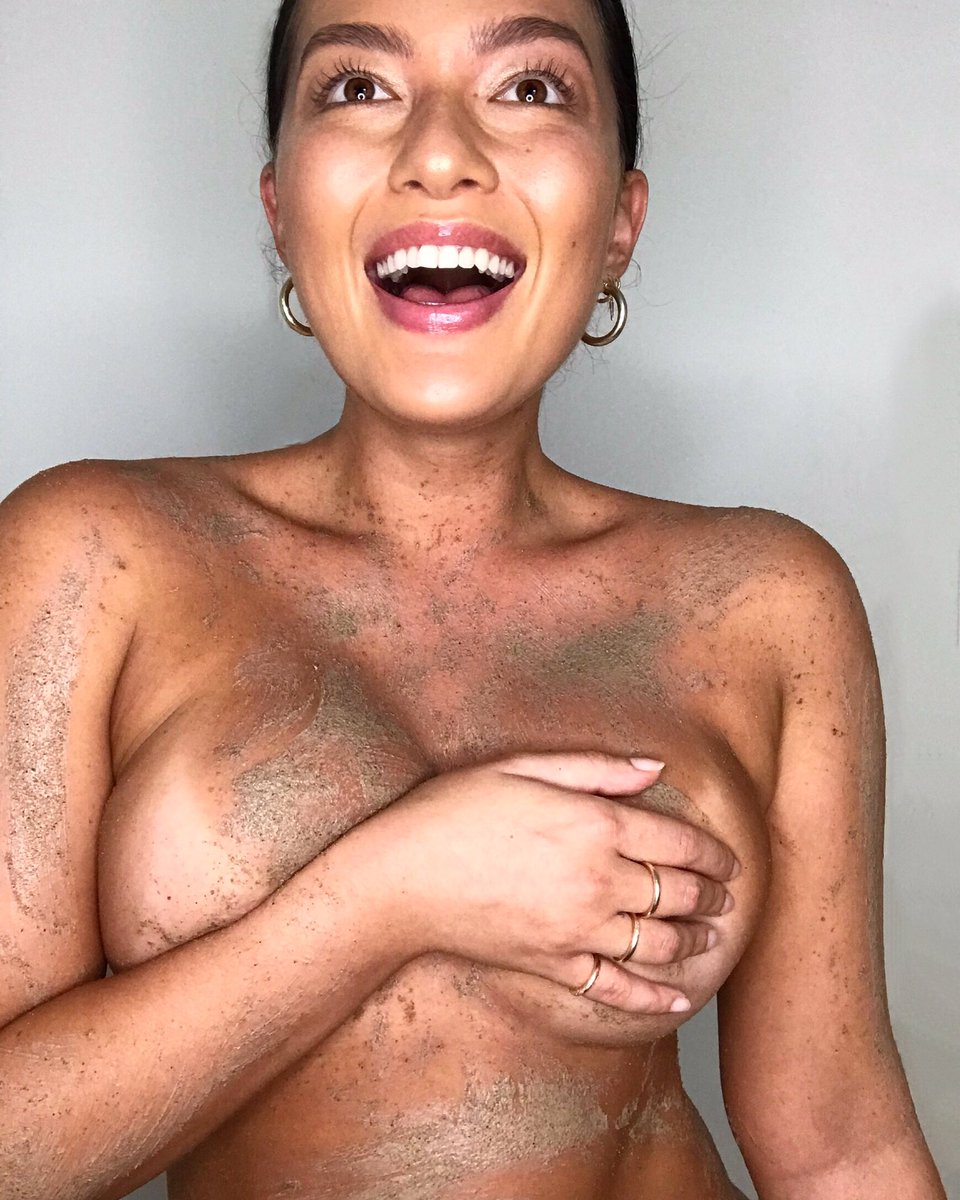 Mia Kang Naked - Telegraph.