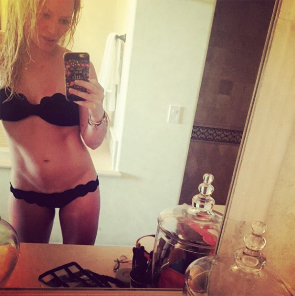Hilary Duff's Bikini Bod â€” See Her Sexy Pic â€“ Hollywood Life