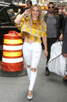 Hilary Duff, sexy in a pair of skinny pants. How the idol of ...