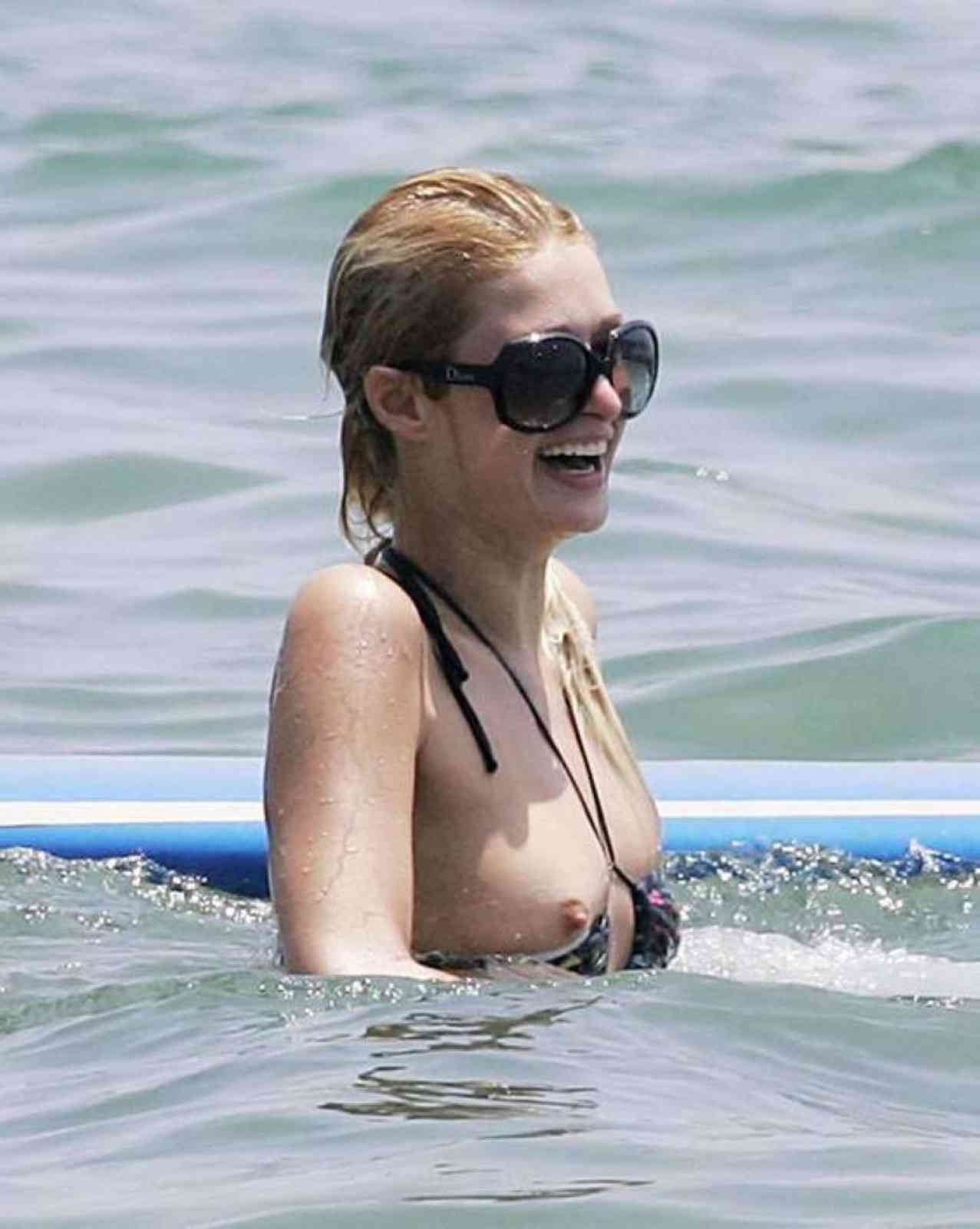 Paris Hilton Nude Pictures. Rating = 7.46/10