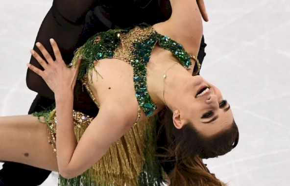 Figure Skater Gabriella Papadakis Nip Slip at the Olympics ...