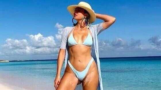 Khloe Kardashian Shows Off Her Own Revenge Body In Sexy Bikini