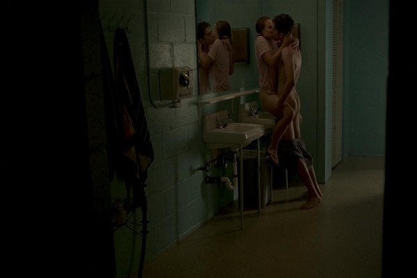 Kristen Bell sex with David Lambert in a bathroom - Nude ...