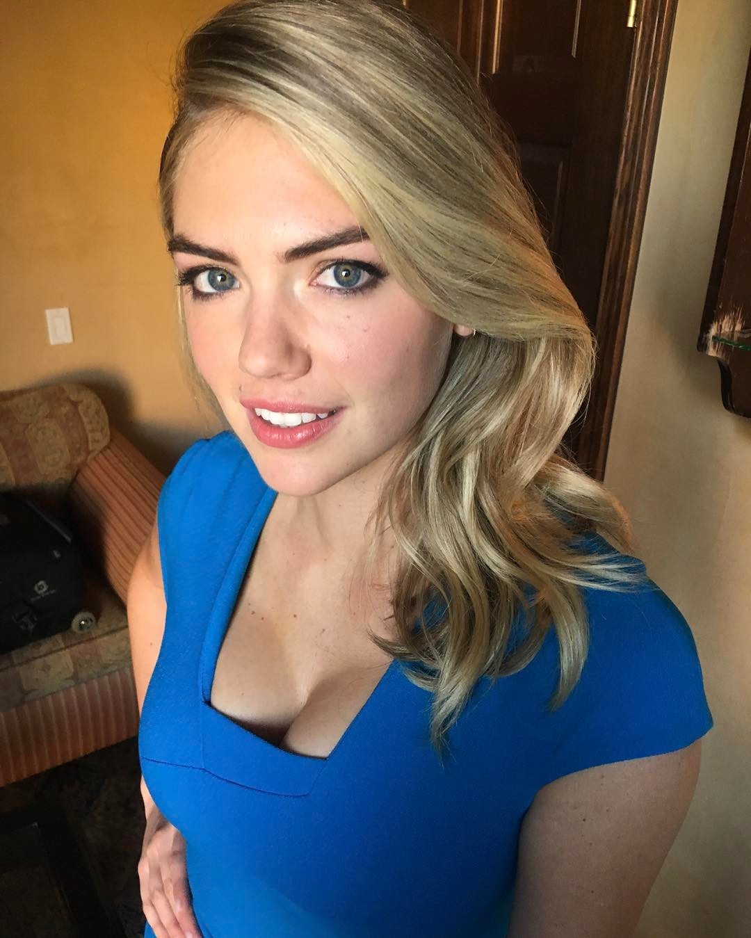 Kate's selfie with cleavage ......sexy.. : kateupton