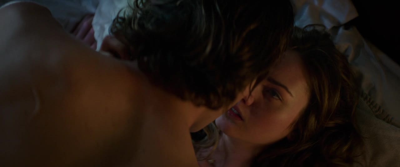 Naked Liana Liberato in The Best of Me < ANCENSORED