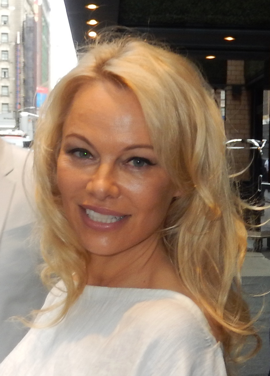 Pamela Anderson - Wikipedia