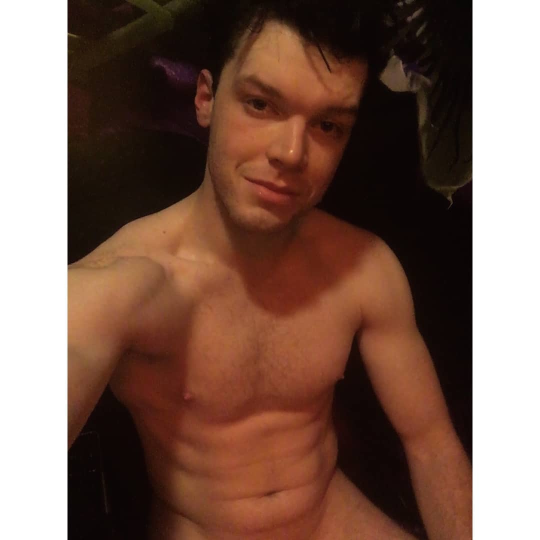 Cameron Monaghan Nude Pic COMPLETE Collection!