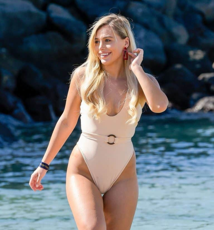 Celebs Are Just Like You, They Get Camel Toe Too | Thrill ...