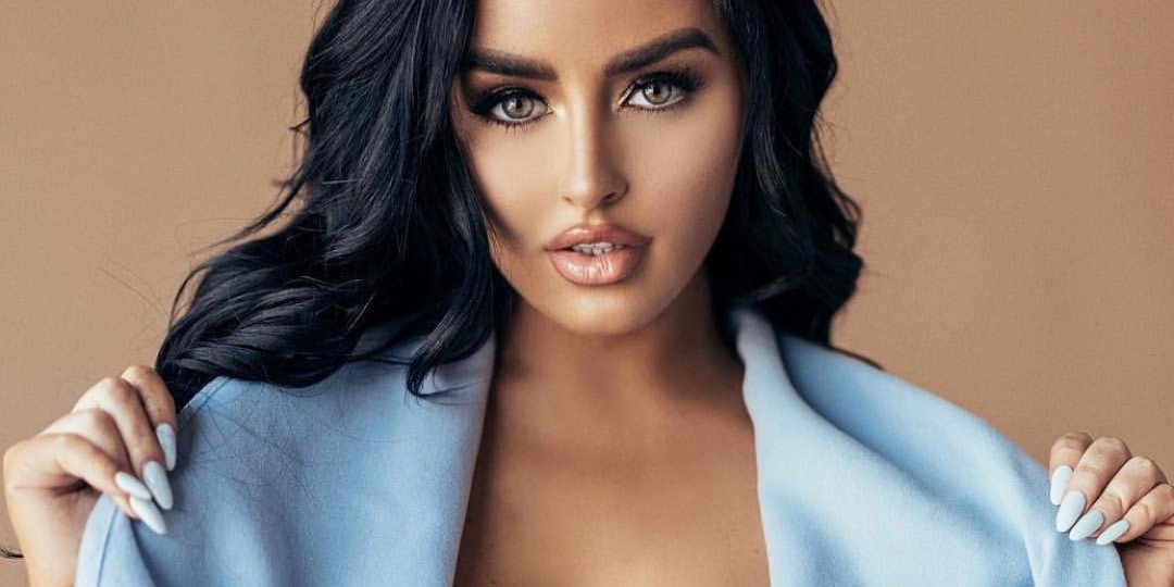 Queen of Instagram' Abigail Ratchford Is More Than Just a ...