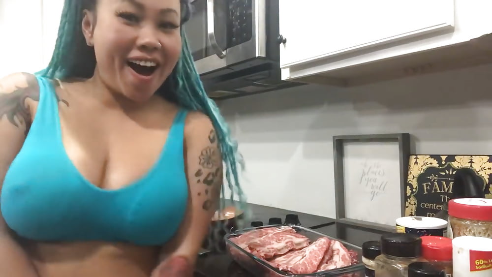 Lovely mimi BIG HORNY TITS IN KITCHEN !!! 