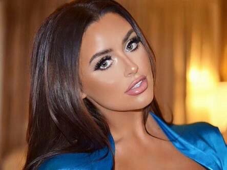 Abigail Ratchford: Bio, Height, Weight, Age, Measurements ...
