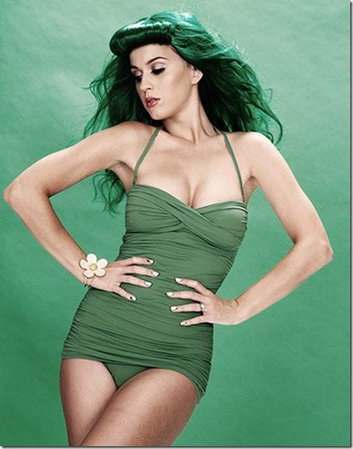 Celebrity Style: Katy Perry Shows Off Her Green Camel Toe [6 Photos]