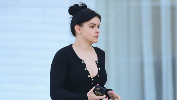 Ariel Winter Rocks Plunging Top u0026 Goes Makeup-Free On Outing As ...