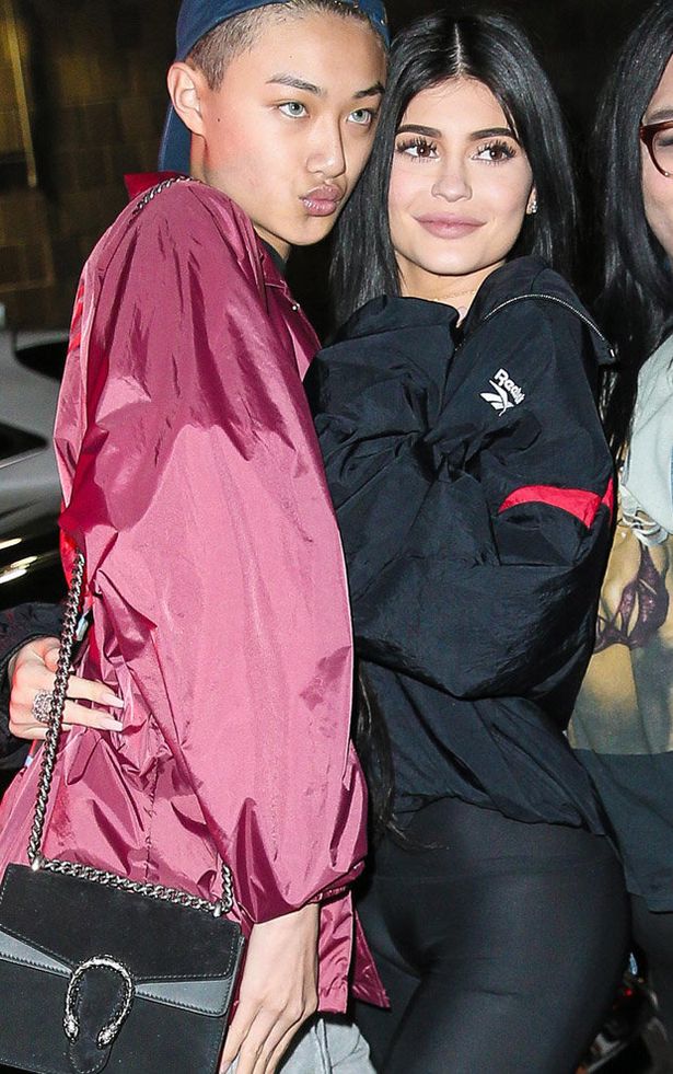Kylie Jenner suffers extreme camel toe in eye-watering wardrobe ...