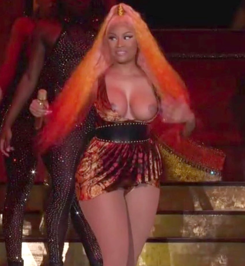 Nicki Minaj Double Nip Slip In Concert