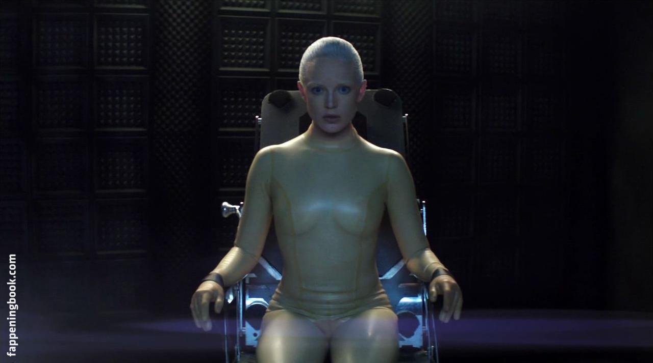 Caity Lotz Nude, Sexy, The Fappening, Uncensored - Photo #92865 ...