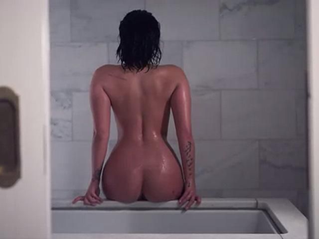 Demi Lovato On Why She Went Un-Retouched u0026 Make-Up Free For Naked ...