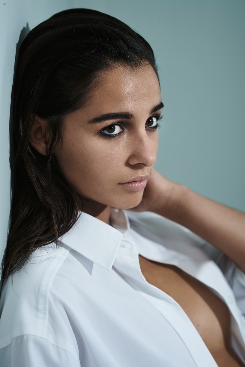 Naomi Scott Dishes About 'Charlie's Angels' With 'AnOther ...