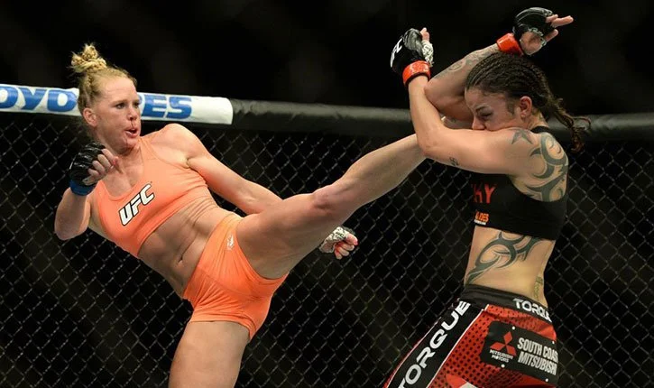 Half-naked women get thousands of upvotes, how many for our Half-naked  women. : MMA
